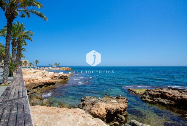 Resale - Apartment / flat -
Torrevieja - Playa del Cura