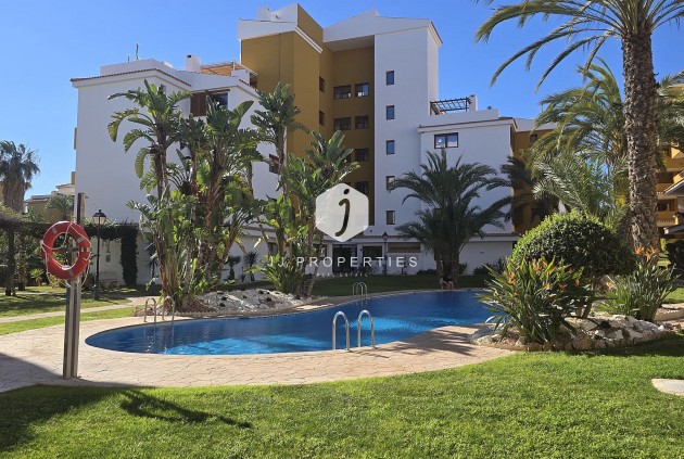 Resale - Apartment / flat -
Punta Prima - Costa Blanca