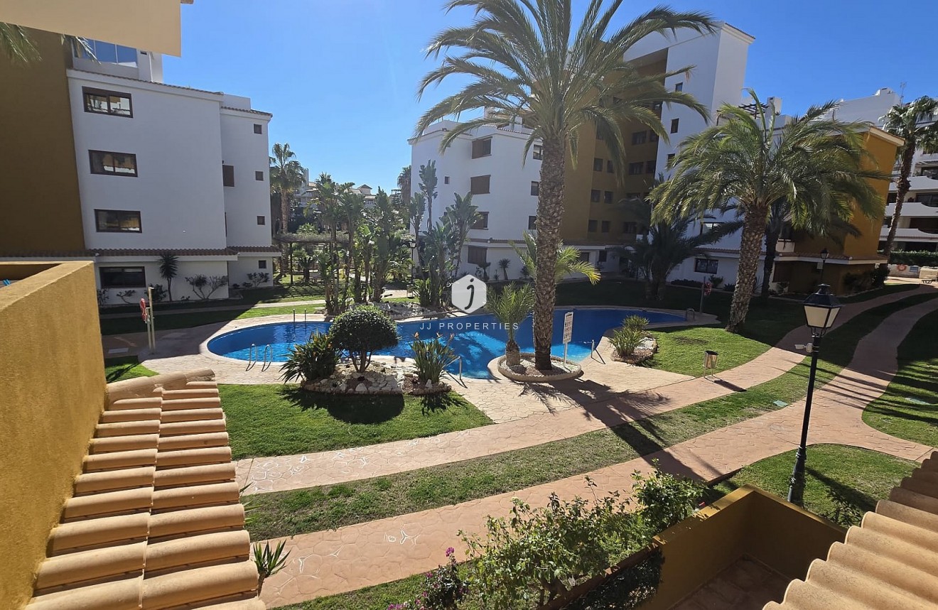 Resale - Apartment / flat -
Punta Prima - Costa Blanca