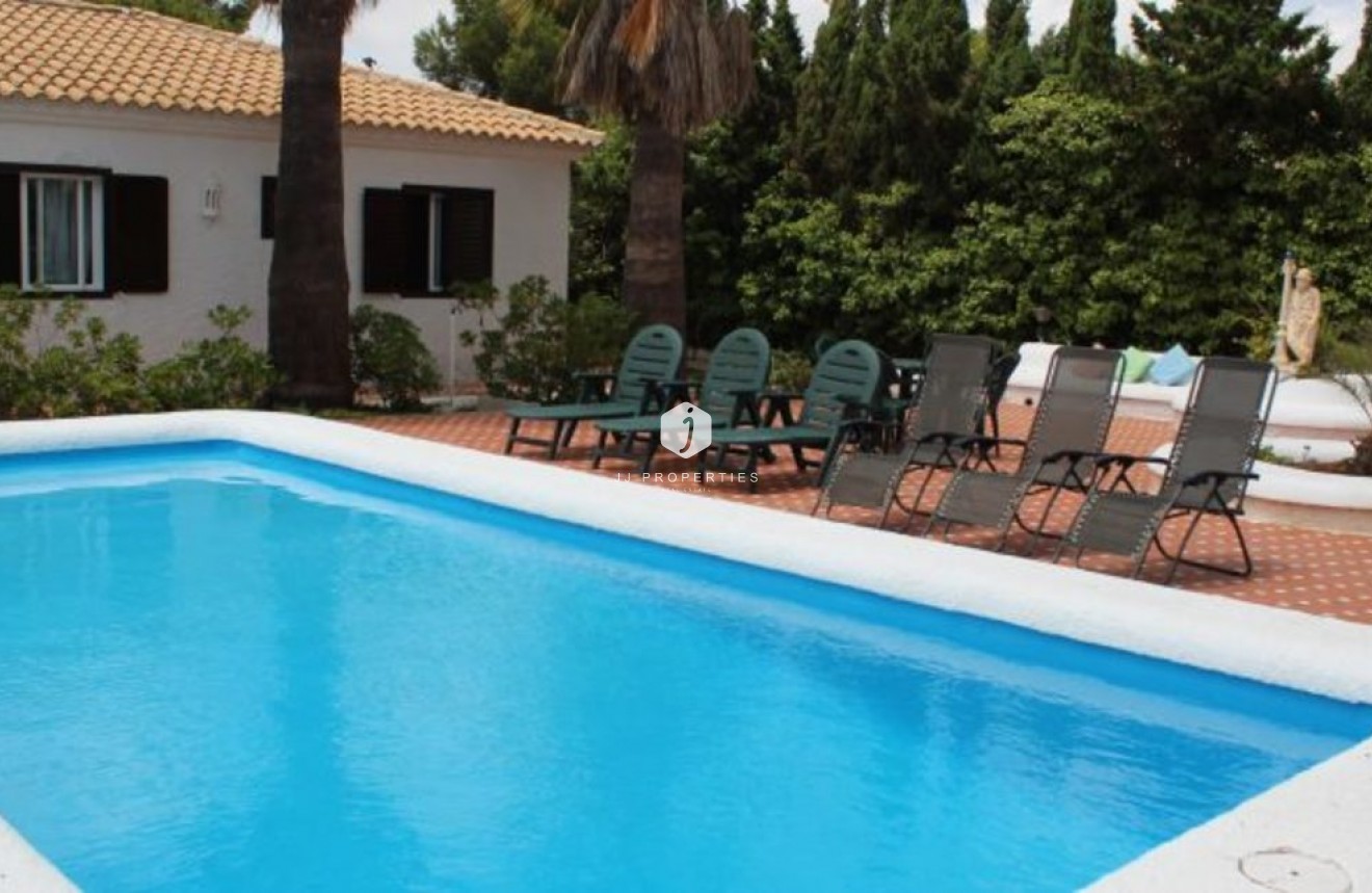Resale - Villa -
Cabo Roig - Costa Blanca