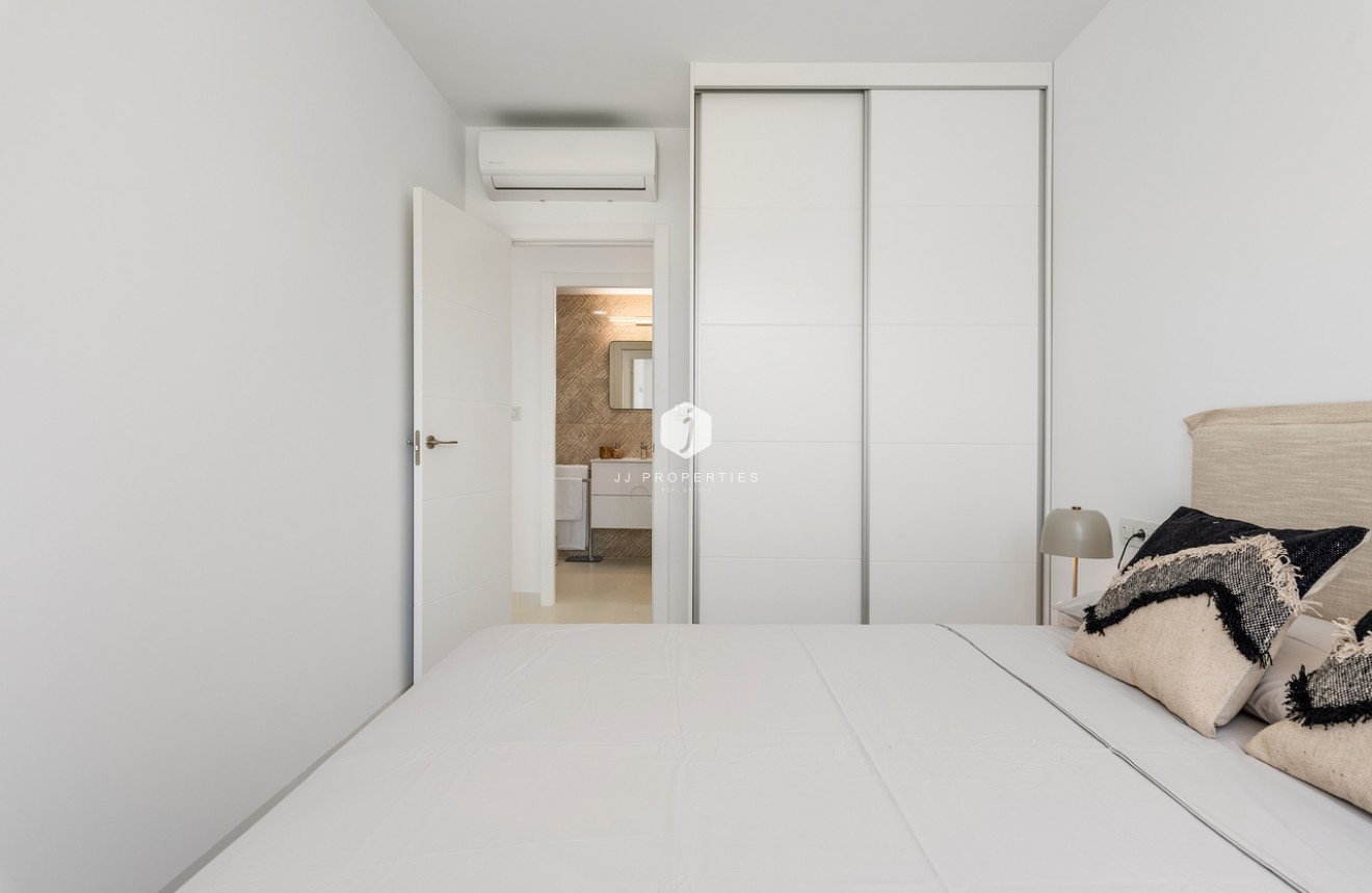 Resale - Apartment / flat -
San Miguel de Salinas - Inland