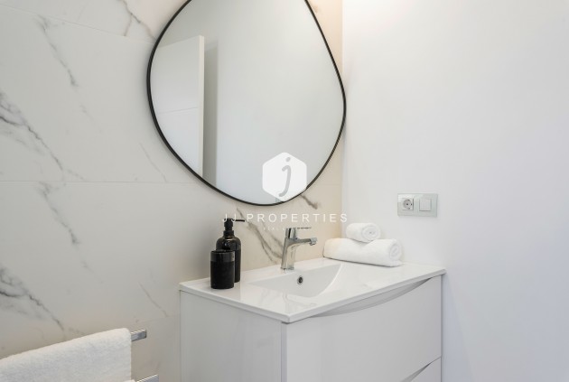 Resale - Apartment / flat -
San Miguel de Salinas - Inland