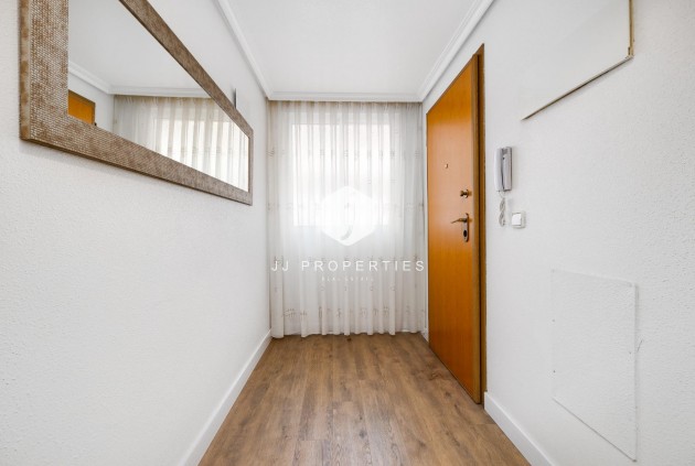 Aus zweiter Hand - Wohnung -
Torrevieja - Centro