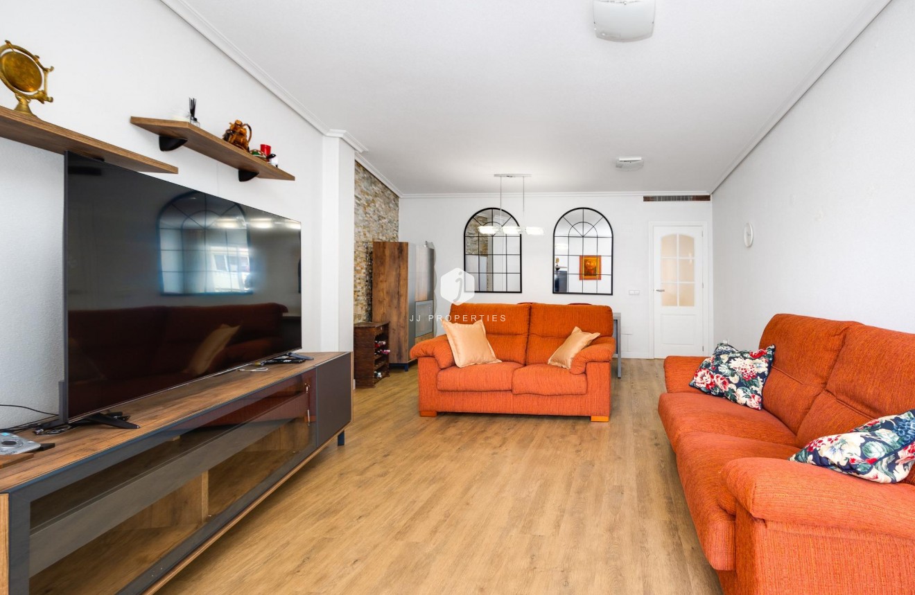 Aus zweiter Hand - Wohnung -
Torrevieja - Centro