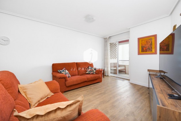 Aus zweiter Hand - Wohnung -
Torrevieja - Centro