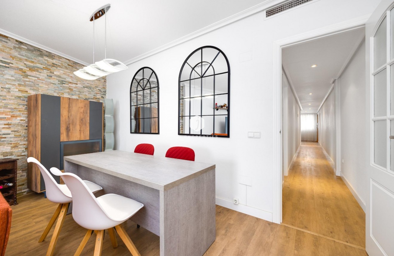 Aus zweiter Hand - Wohnung -
Torrevieja - Centro