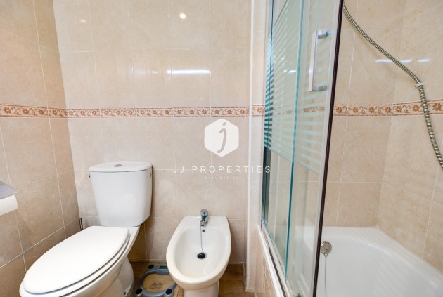 Aus zweiter Hand - Wohnung -
Torrevieja - Centro