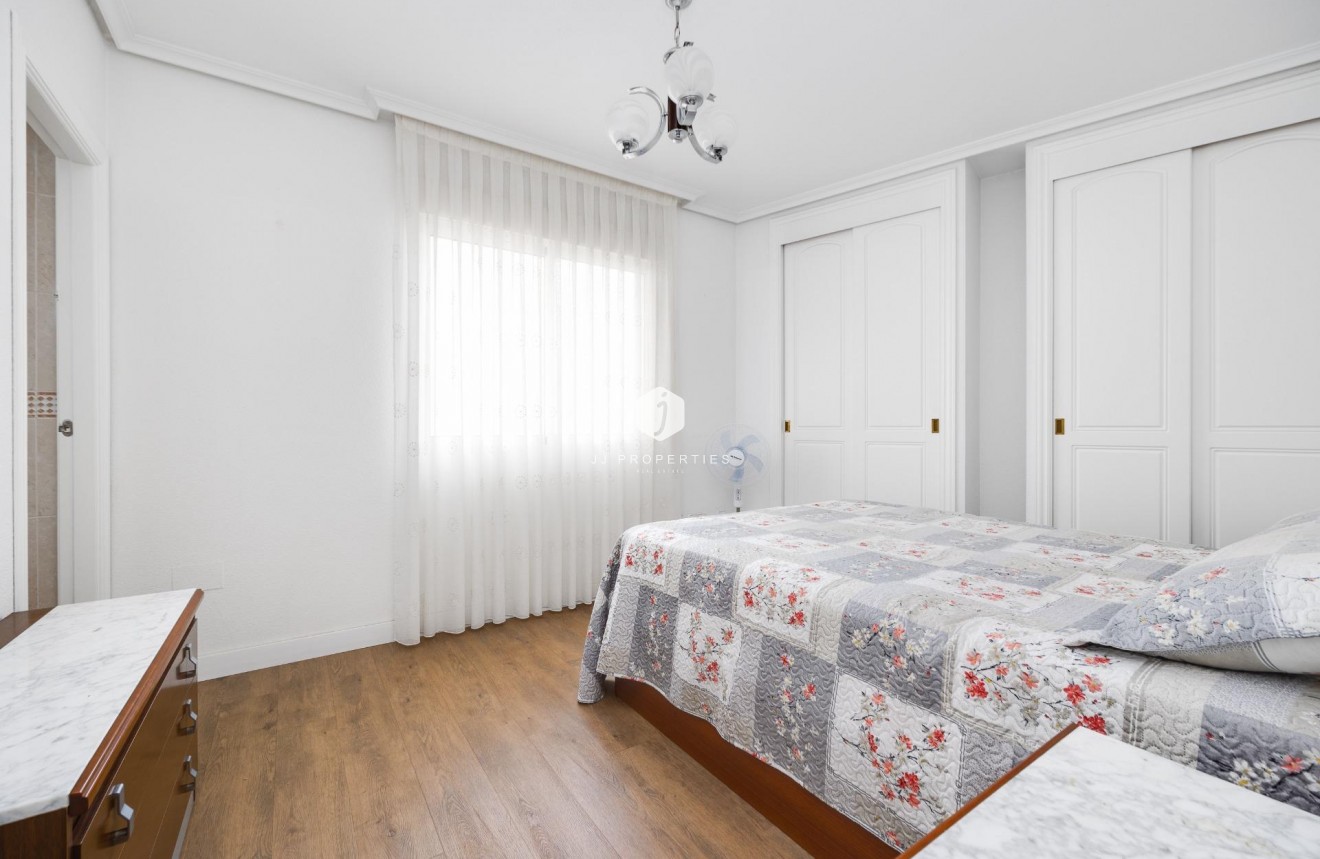 Aus zweiter Hand - Wohnung -
Torrevieja - Centro