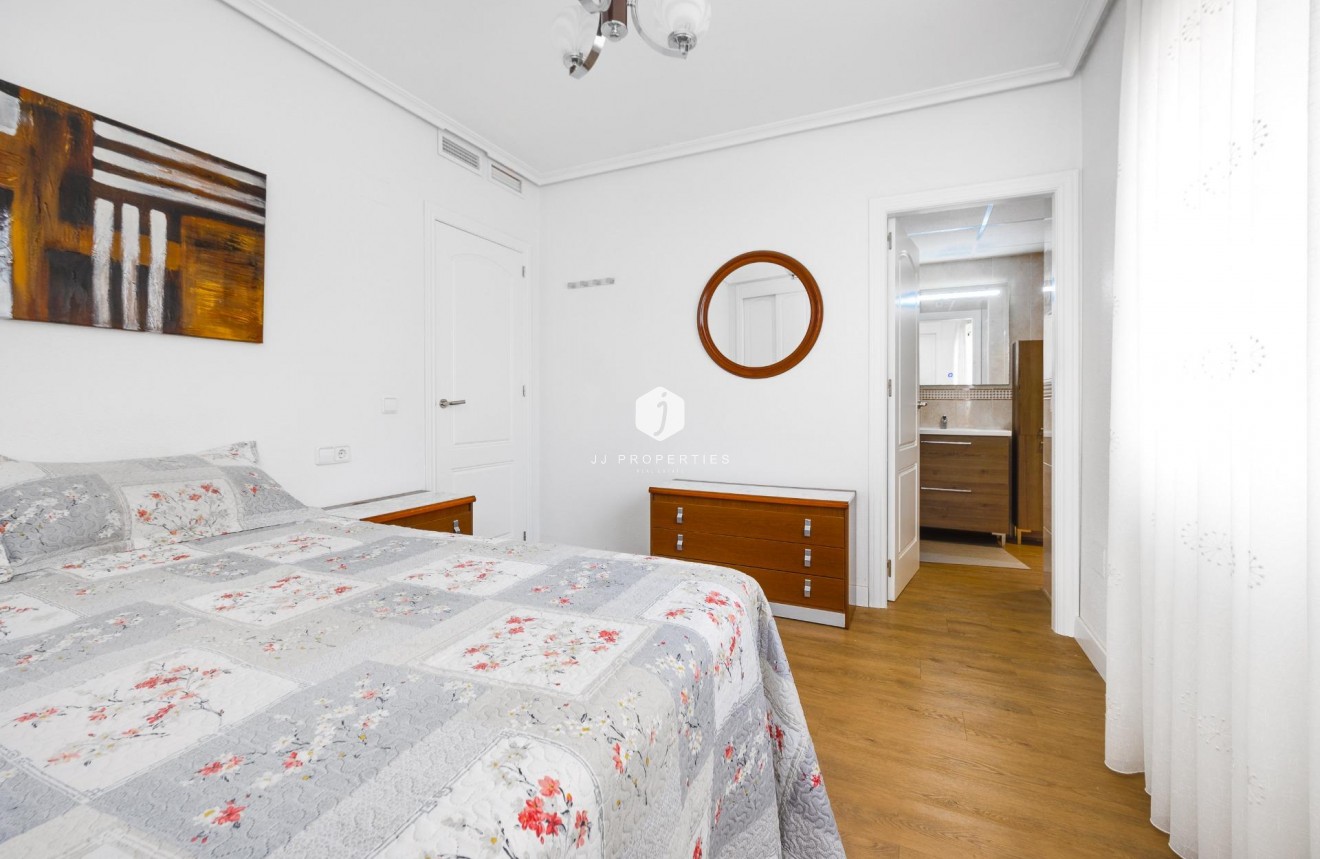 Aus zweiter Hand - Wohnung -
Torrevieja - Centro