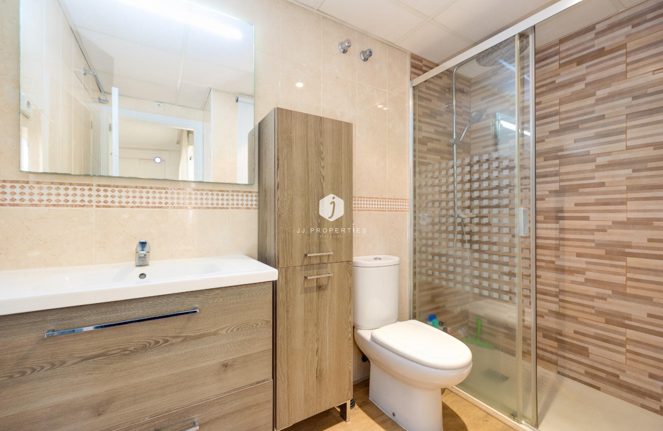 Aus zweiter Hand - Wohnung -
Torrevieja - Centro