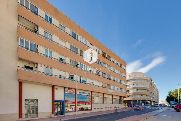 Aus zweiter Hand - Wohnung -
Torrevieja - Centro