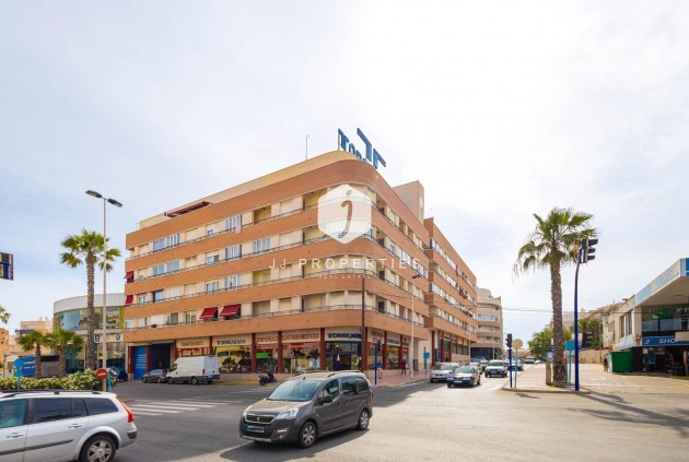 Aus zweiter Hand - Wohnung -
Torrevieja - Centro