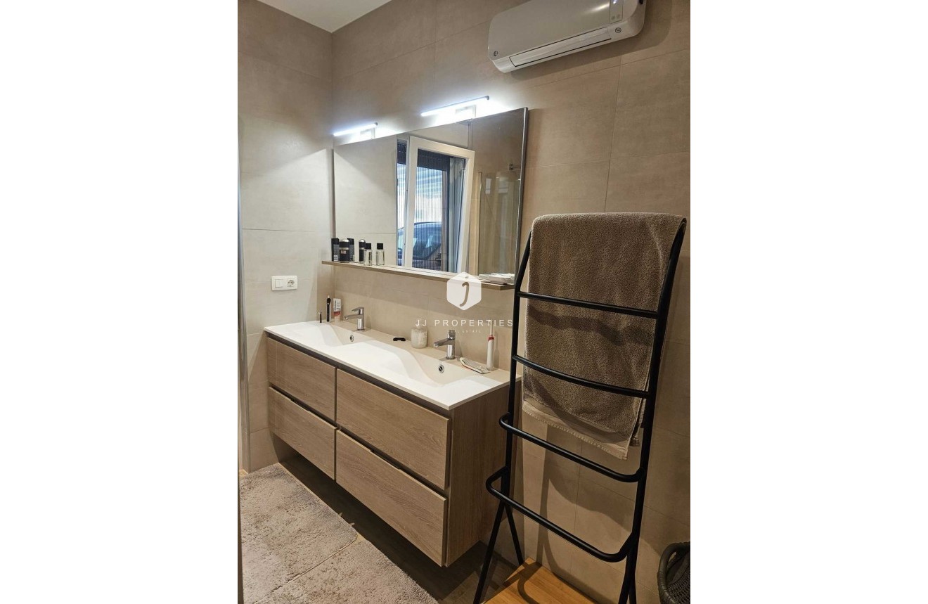 Segunda mano - Villa -
Torrevieja - Costa Blanca