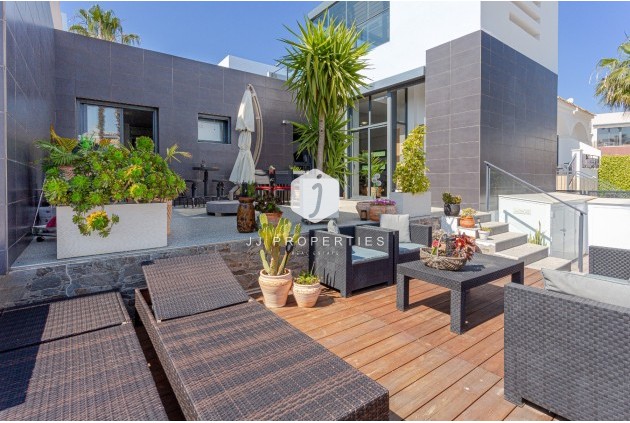 D'occasion - Villa -
Orihuela Costa - Costa Blanca