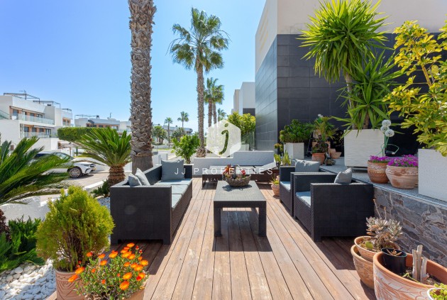 D'occasion - Villa -
Orihuela Costa - Costa Blanca