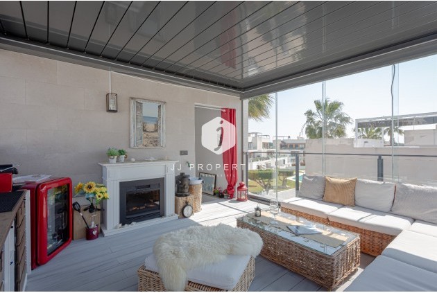 D'occasion - Villa -
Orihuela Costa - Costa Blanca