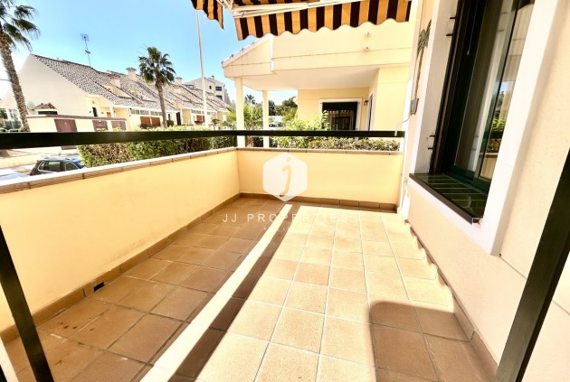 Resale - Apartment / flat -
Campoamor - Costa Blanca