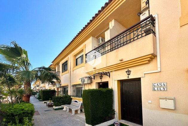 Resale - Chalet -
Orihuela Costa - Costa Blanca