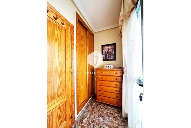 Resale - Chalet -
Orihuela Costa - Costa Blanca