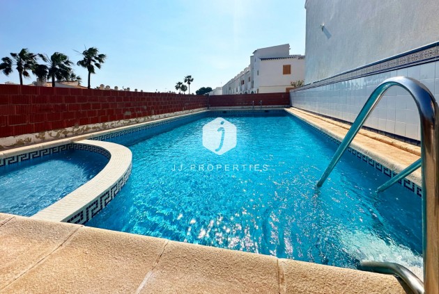 Resale - Chalet -
Orihuela Costa - Costa Blanca