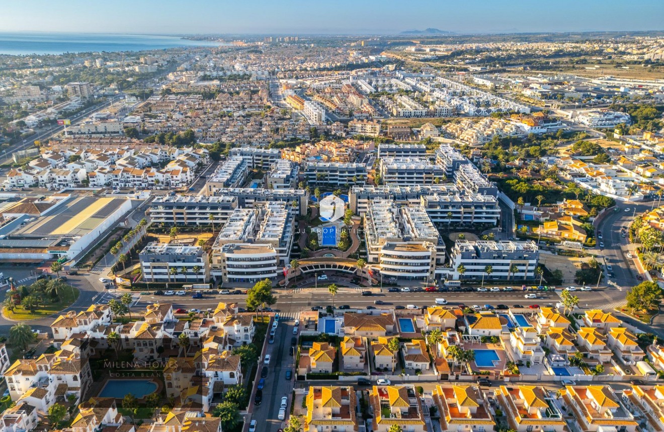 Tweedehands - Appartement / flat -
Orihuela Costa - La Zenia