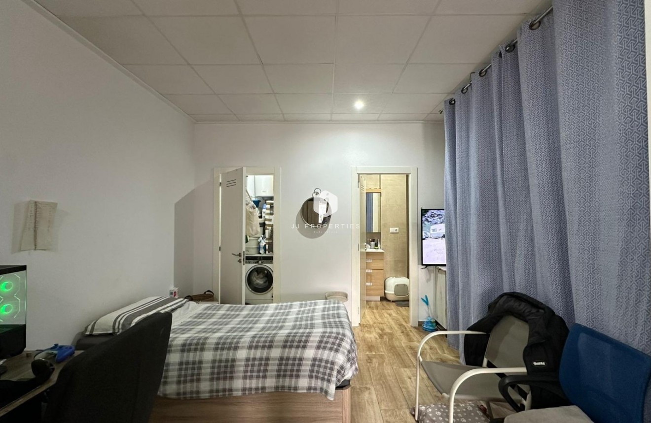 Resale - Apartment / flat -
Torrevieja - Sector 25