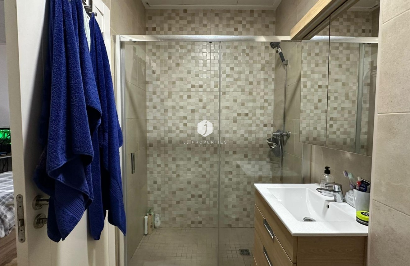 Resale - Apartment / flat -
Torrevieja - Sector 25