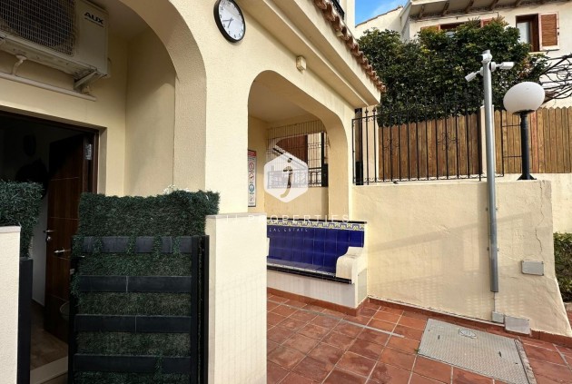 Resale - Apartment / flat -
Torrevieja - Sector 25