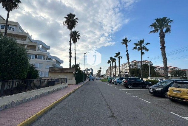 Resale - Apartment / flat -
Torrevieja - Sector 25