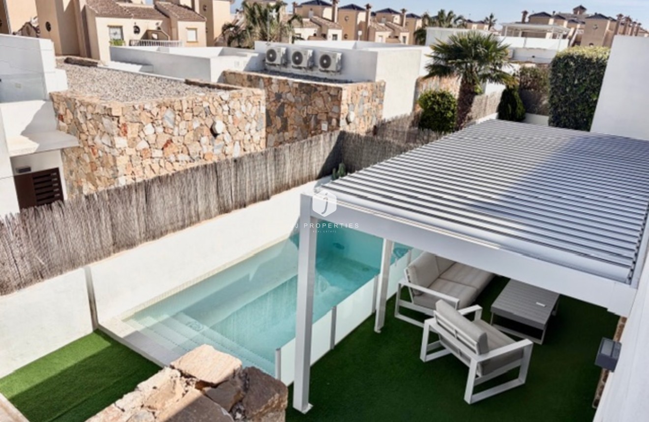 Resale - Villa -
Cabo Roig - Costa Blanca