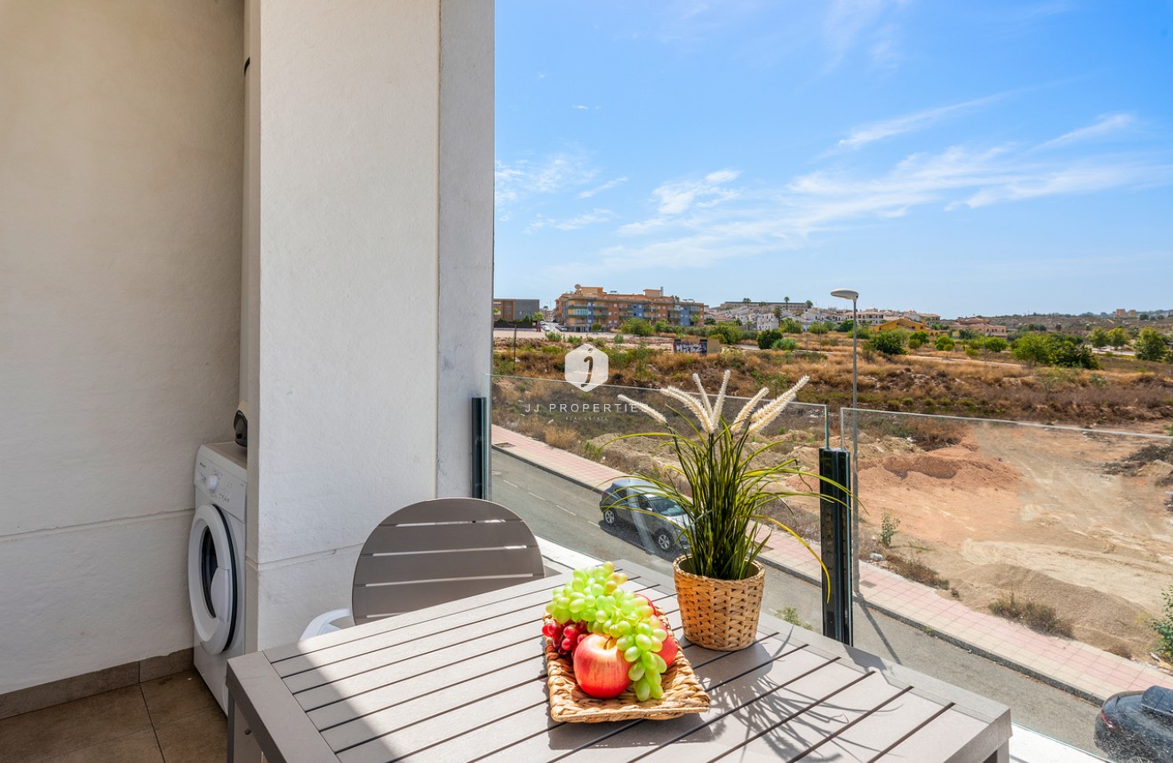 Segunda mano - Apartamento / piso -
San Miguel de Salinas - Inland