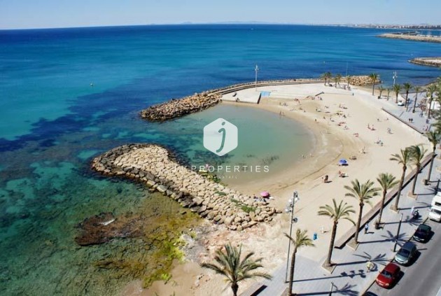 Neue Gebäude - Penthouse -
Torrevieja - Playa de los Locos