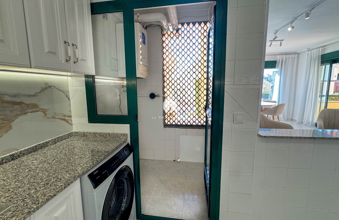 Z drugiej ręki - Mieszkanie w bloku -
Orihuela Costa - Costa Blanca