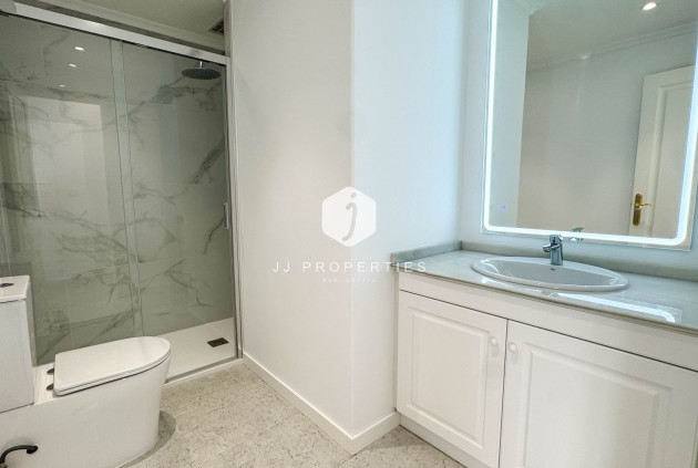 Z drugiej ręki - Mieszkanie w bloku -
Orihuela Costa - Costa Blanca