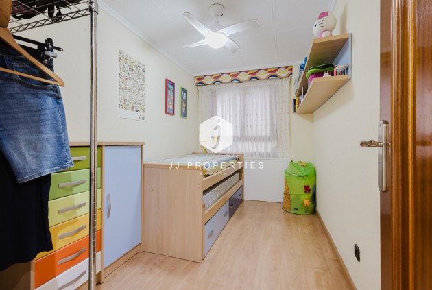 Z drugiej ręki - Mieszkanie w bloku -
Torrevieja - Costa Blanca