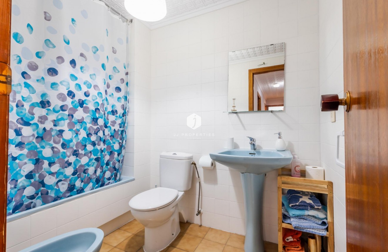 Z drugiej ręki - Mieszkanie w bloku -
Torrevieja - Costa Blanca