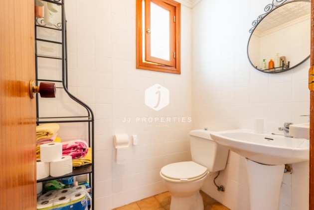 Z drugiej ręki - Mieszkanie w bloku -
Torrevieja - Costa Blanca