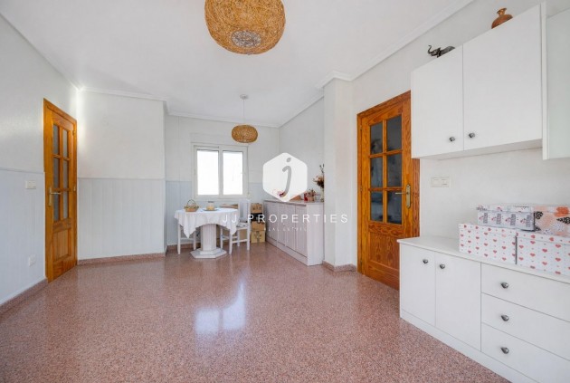 Z drugiej ręki - Mieszkanie w bloku -
Torrevieja - Costa Blanca