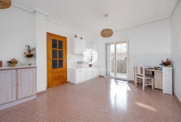 Z drugiej ręki - Mieszkanie w bloku -
Torrevieja - Costa Blanca