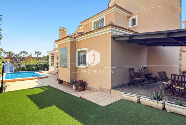 Z drugiej ręki - Villa -
Torrevieja - Costa Blanca