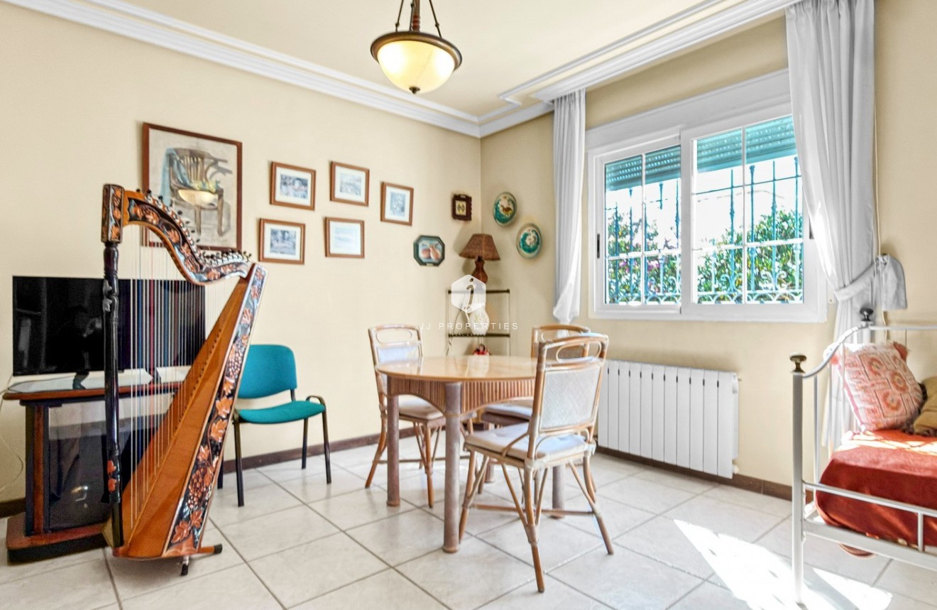 Z drugiej ręki - Villa -
Torrevieja - Costa Blanca