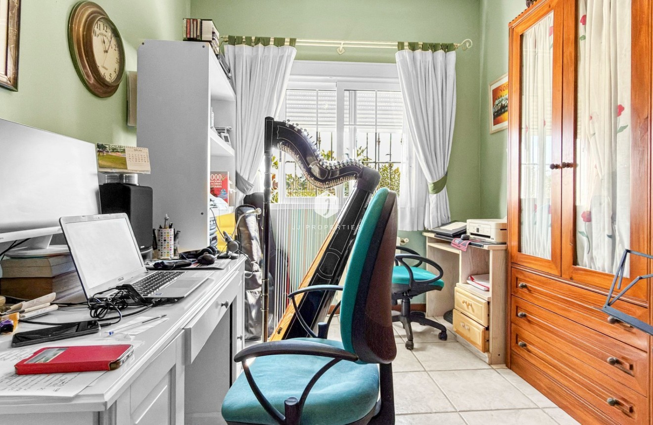 Z drugiej ręki - Villa -
Torrevieja - Costa Blanca