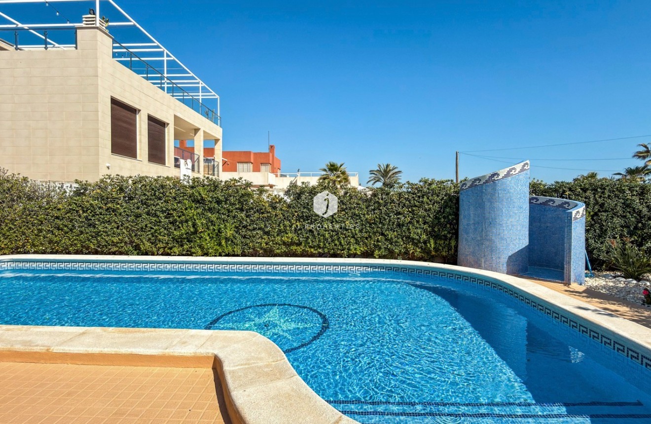 Z drugiej ręki - Villa -
Torrevieja - Costa Blanca