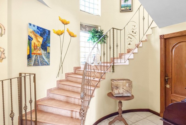 Z drugiej ręki - Villa -
Torrevieja - Costa Blanca