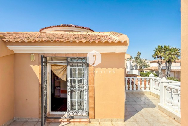 Z drugiej ręki - Villa -
Torrevieja - Costa Blanca