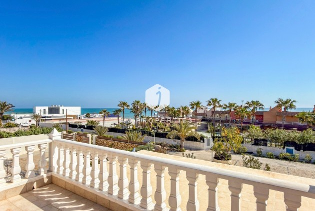 Z drugiej ręki - Villa -
Torrevieja - Costa Blanca