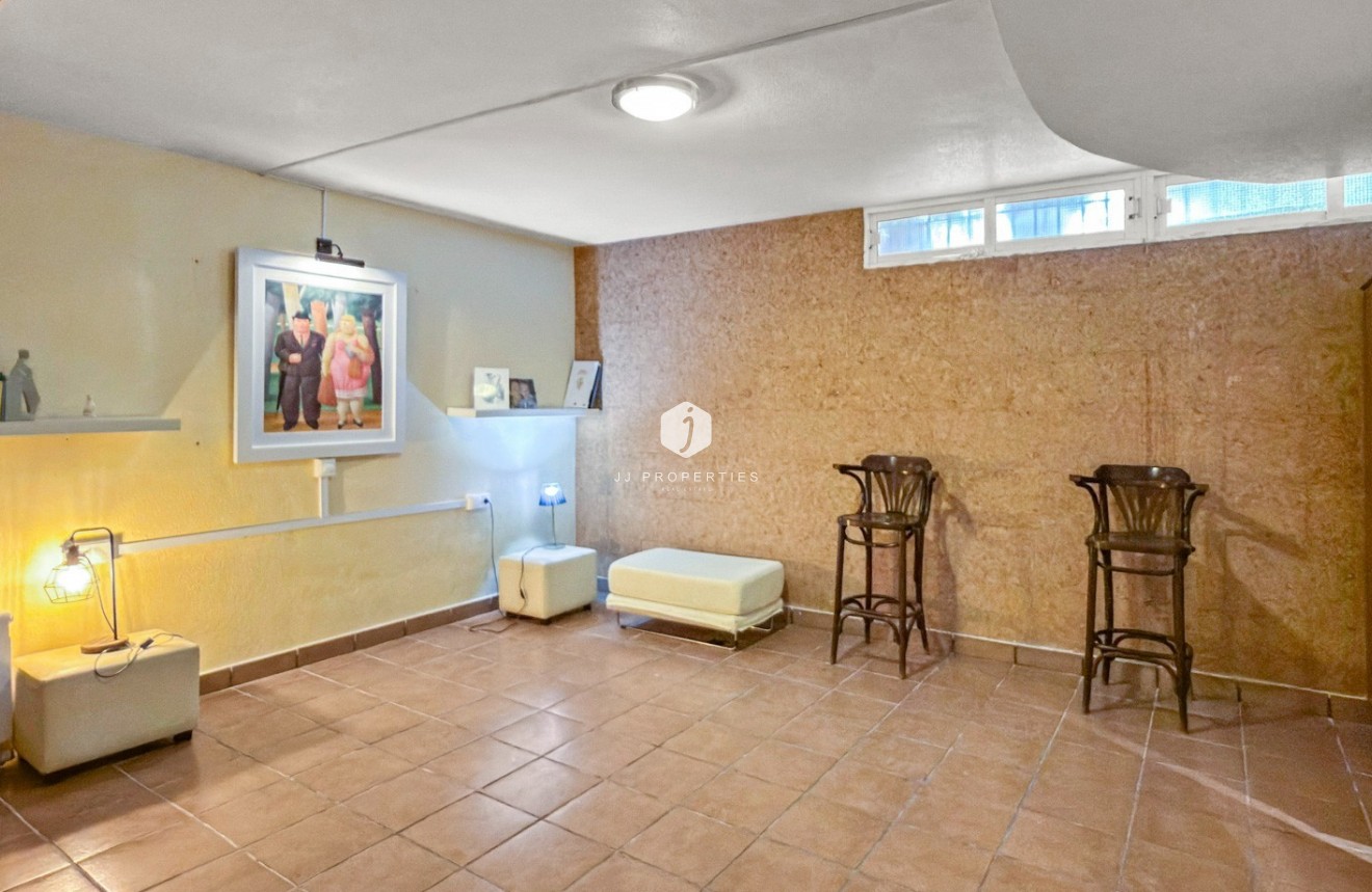 Z drugiej ręki - Villa -
Torrevieja - Costa Blanca