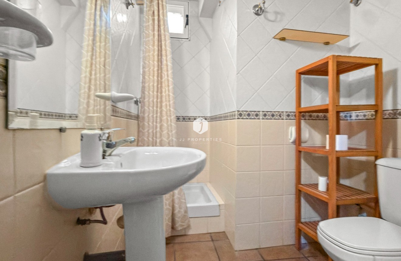 Z drugiej ręki - Villa -
Torrevieja - Costa Blanca