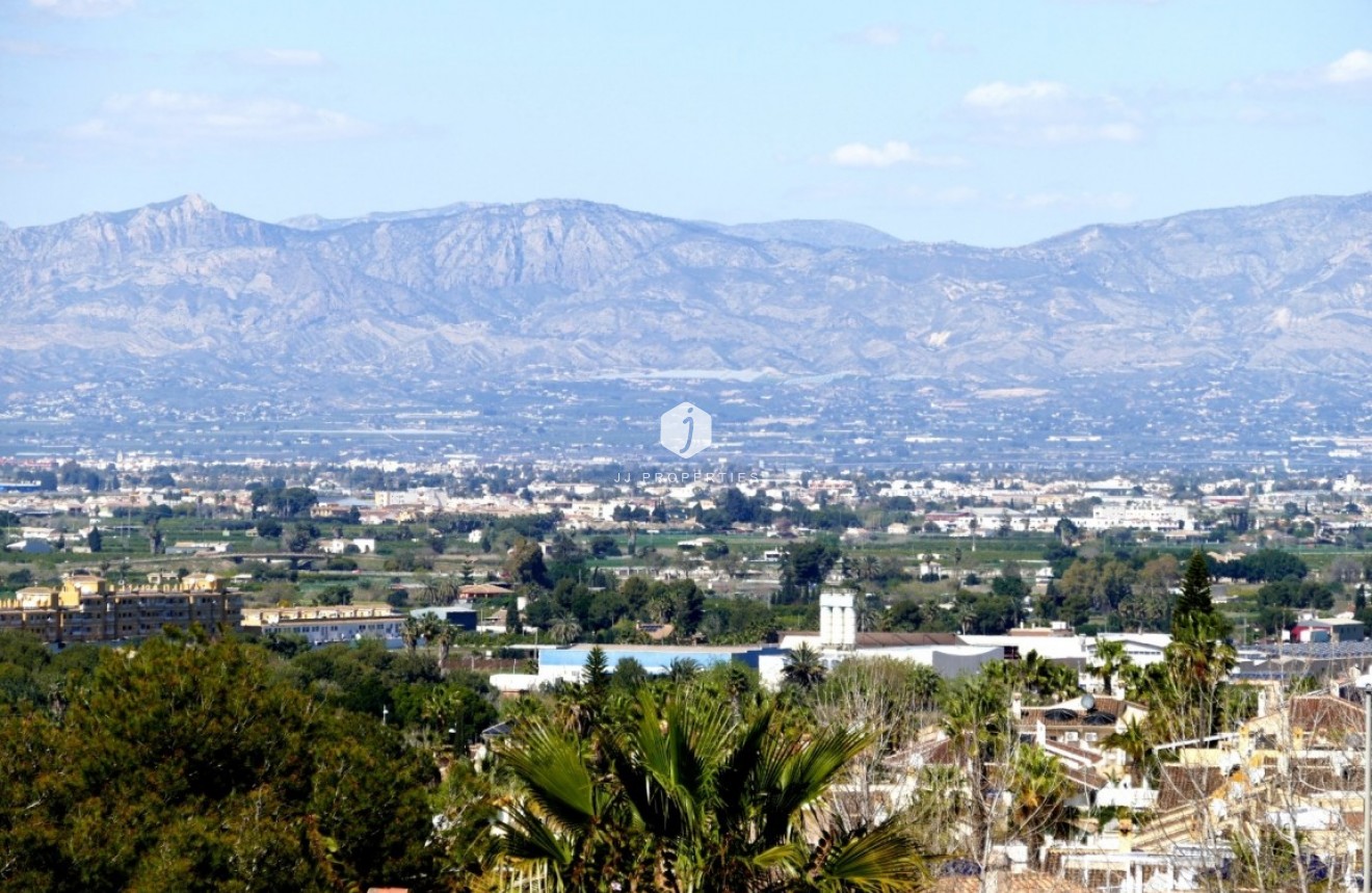 Aus zweiter Hand - Villa -
Benijofar - Costa Blanca