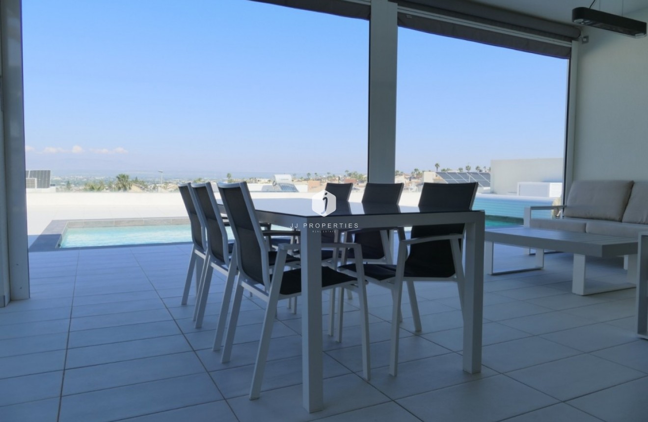 Aus zweiter Hand - Villa -
Benijofar - Costa Blanca